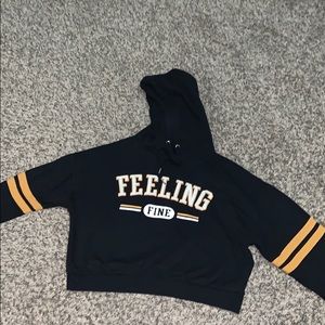 Crop topped hoodie💞!